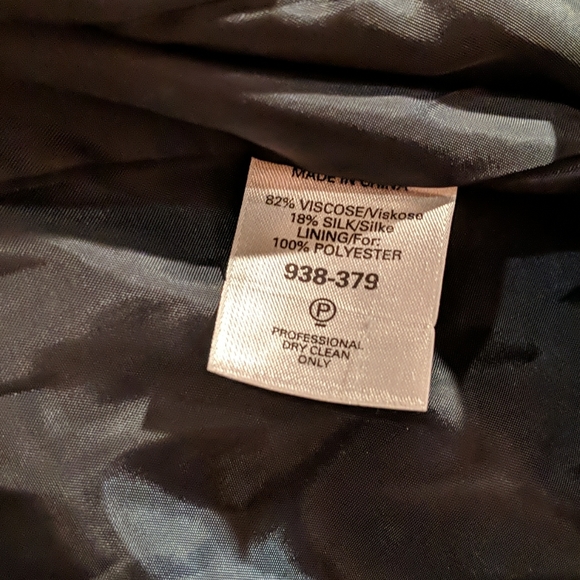 Women's jacket - Picture 3 of 4